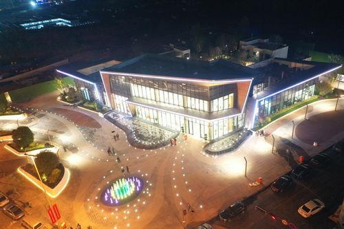 万达最新爆料新闻视频,揭秘企业转型背后的故事与挑战 第2张 万达最新爆料新闻视频,揭秘企业转型背后的故事与挑战 第2张